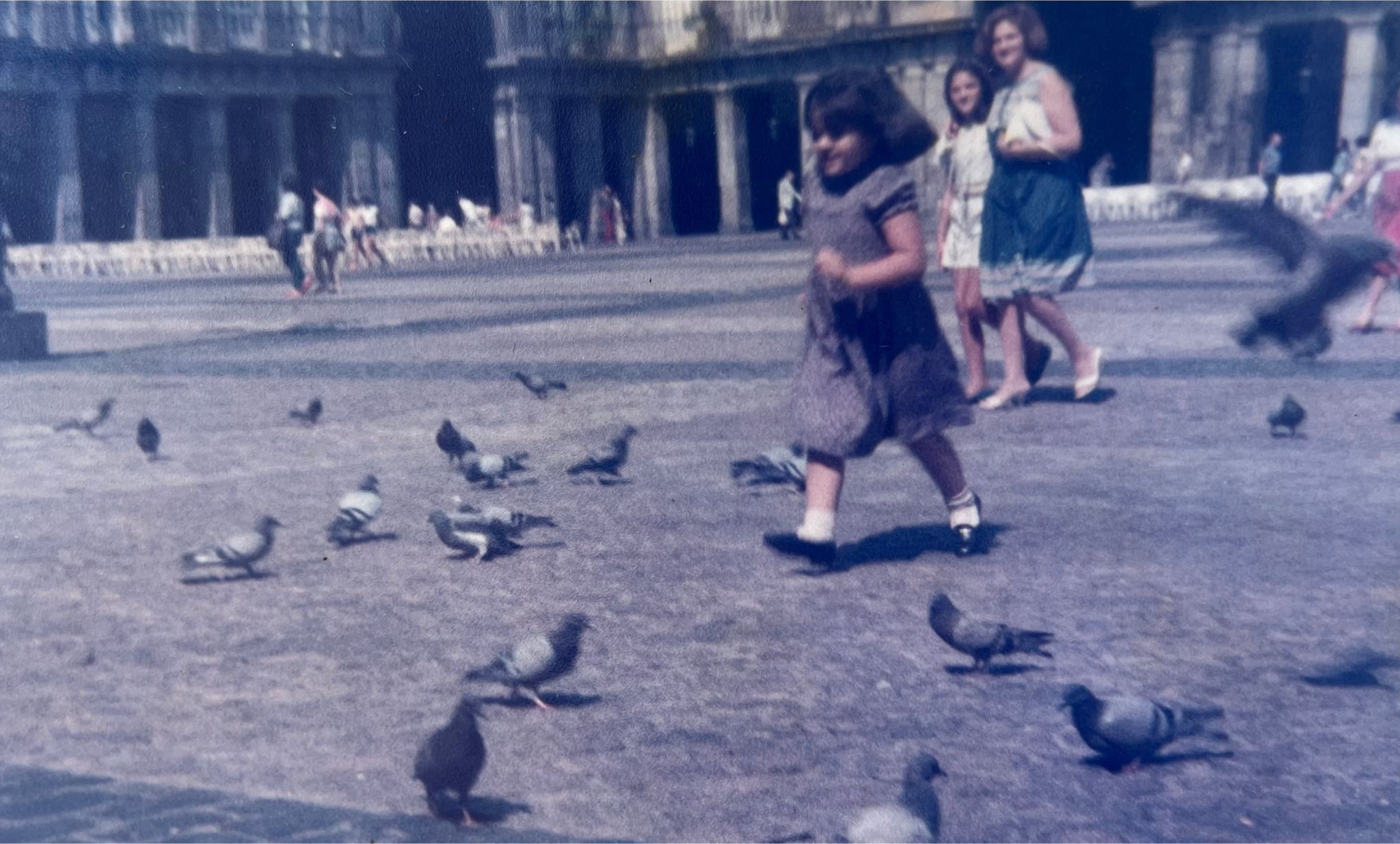 Onna Hawa, escritora, filólofa, comunicadora.